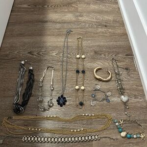Lot of vintage jewelry.